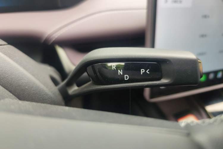 Used Xiaomi Auto SU7 2024 Rear-Drive Long-Range Intelligent Driving Version Gear Lever