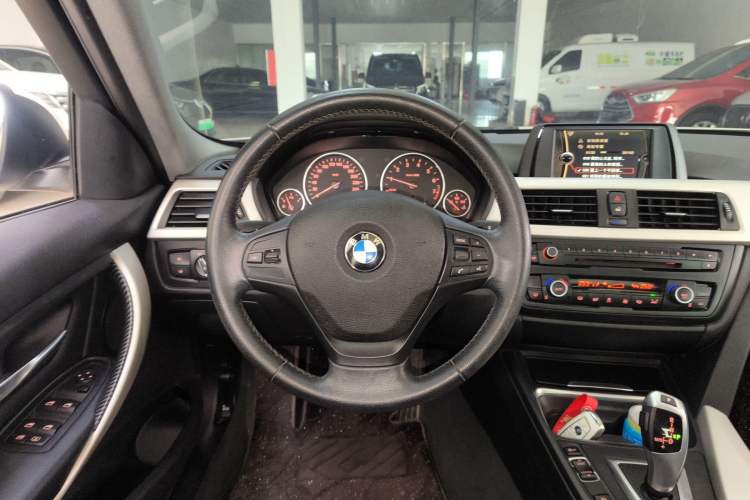 Used BMW 3 Series 2014 320Li Fashion Model