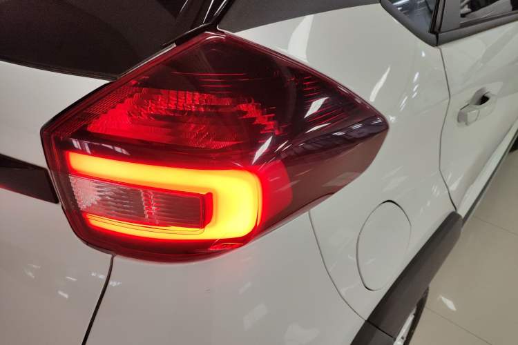 Used Chery Tiggo 3X 2021 Diamond Edition 1.5L CVT 3-Carat II Model Right Rear Taillight