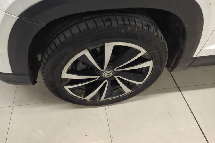 Used Volkswagen Tharu 2020 280TSI Two-Wheel Drive Luxury Edition China VI Standard