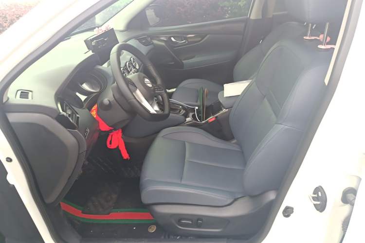 Used Nissan Qashqai 2025 Facelifted Honor 2.0L CVT XV+ Leading Edition Left Front Seat