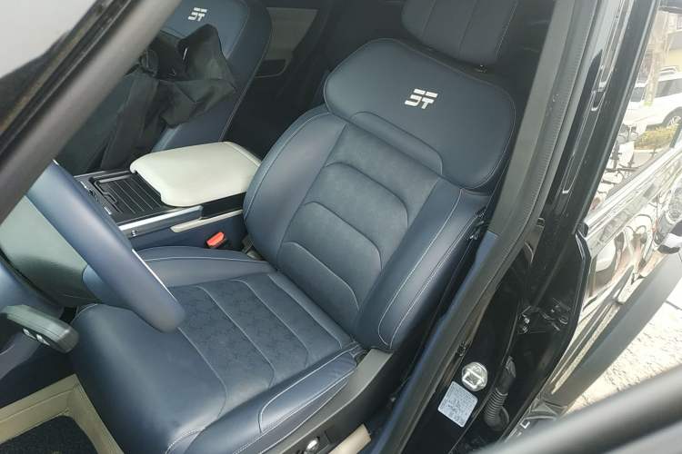 Used JETOUR Shanhai Traveler C-DM 2024 C-DM 208KM Mountain & Wilderness Edition