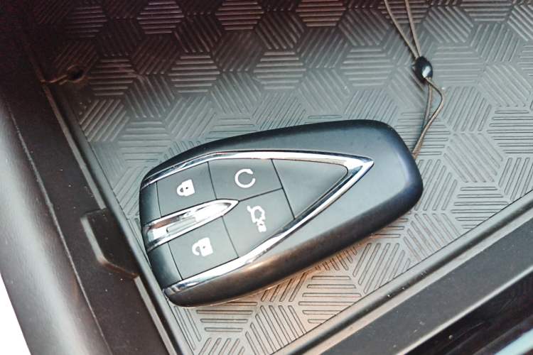 Used CHANGAN Eado 2024 PLUS Blue Whale NE 1.4T GDI DCT High-Energy Edition Vehicle Key