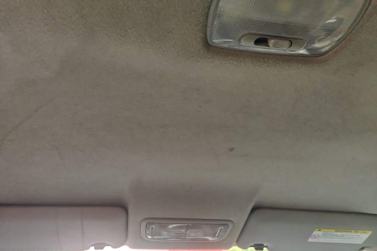 Used Honda Fit 2011 1.3L manual Comfort version Headliner