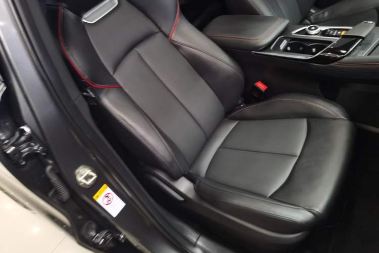 Used CHANGAN UNI-T 2022 1.5T Excellence Model
