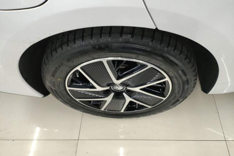 Used BYD Qin L 2025 DM-i Smart Drive 80KM Superior Model