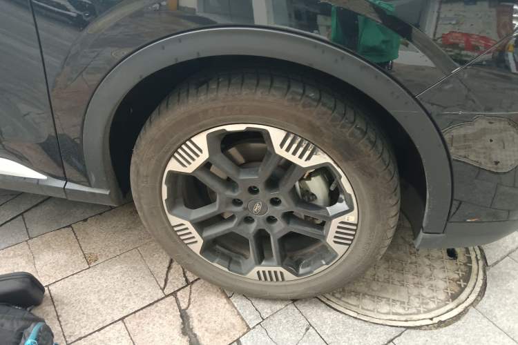 Used Ford Equator Sport 2025 EcoBoost 170 Platinum Edition Right Front Wheel Hub