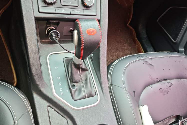 Used Bestune X40 2017 1.6L Automatic Prestige Edition
