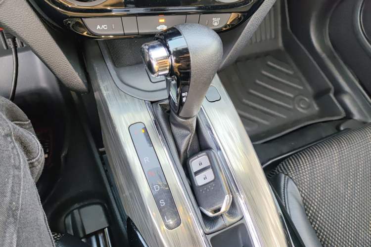 Used Honda XR-V 2017 1.8L EXi CVT Comfort Version
