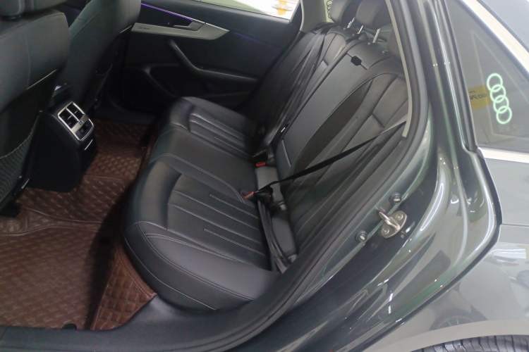 Used Audi A4L 2022 40 TFSI Luxury Prestige Edition
