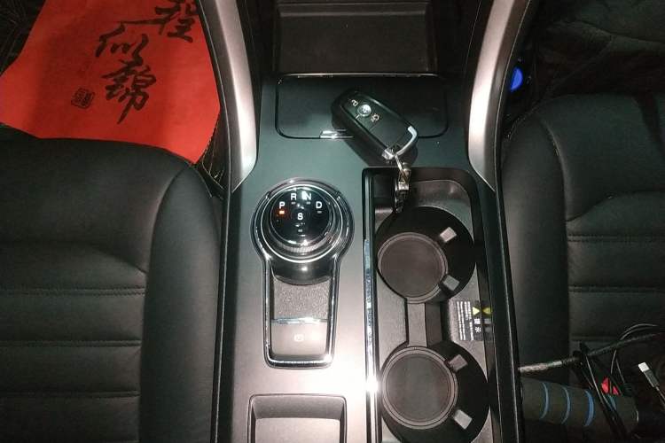 Used Ford Mondeo 2017 EcoBoost 180 Stylish Model Gear Lever