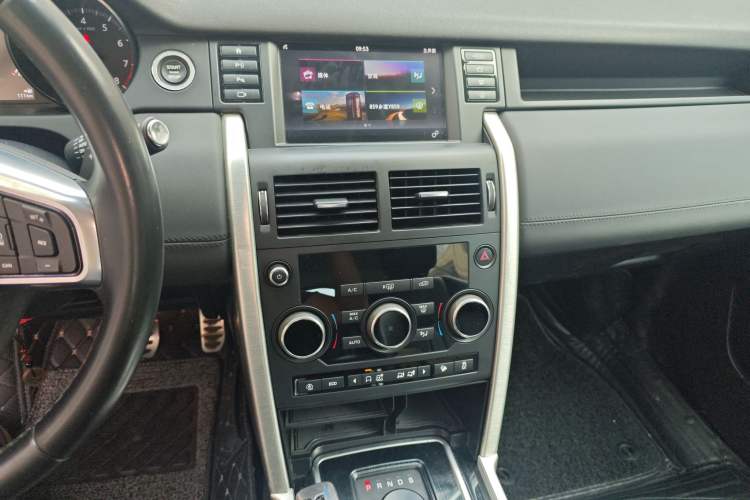 Used Land Rover Discovery Sport 2019 240 PS SE Version China V Standard
