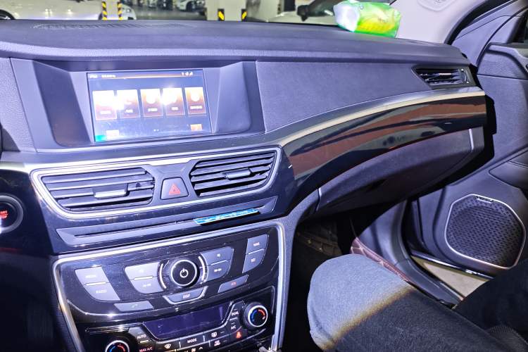 Used Geely Auto Emgrand GT 2015 1.8T Premium Model