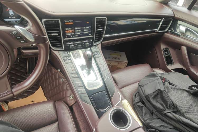 Used Porsche Panamera 2016 Panamera 4 Executive Edition 3.0T Audio And AC Panel