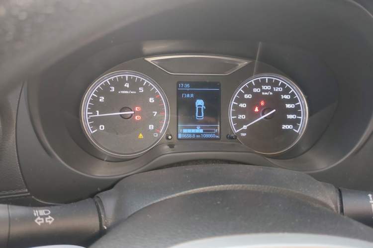 Used Dongfeng Palazzo 2021 1.8T Manual Two-Wheel Drive Elite Edition Instrument Cluster