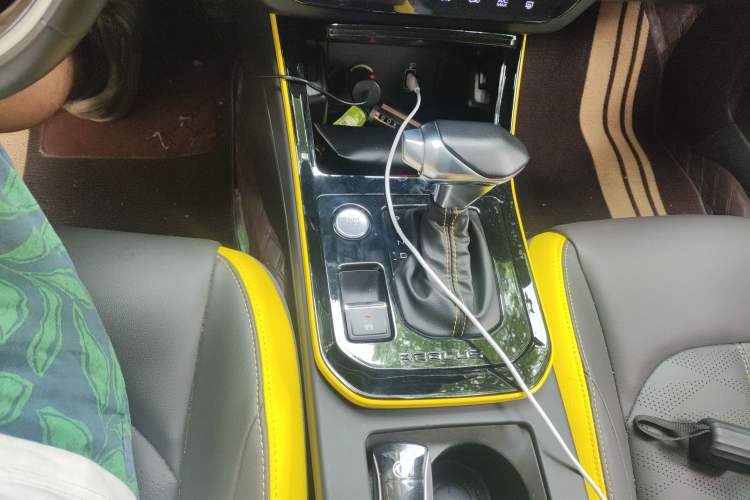 Used Dongfeng Aeolus Yixuan 2022 230T Automatic Adaptive-Beam Knight Edition
