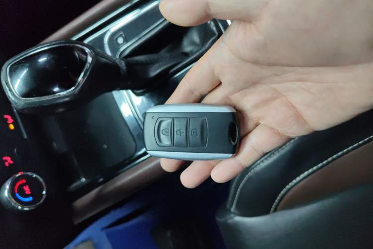 Used Dongfeng Fengon 580 2017 Revised Version 1.5T CVT Luxury Edition
