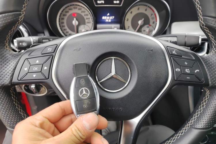 Used Mercedes-Benz GLA 2016 GLA 200 Fashion Model