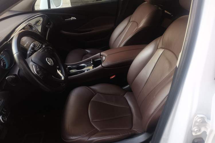 Used Buick Envision 2015 20T Two-Wheel-Drive Elite Model Left Front Seat