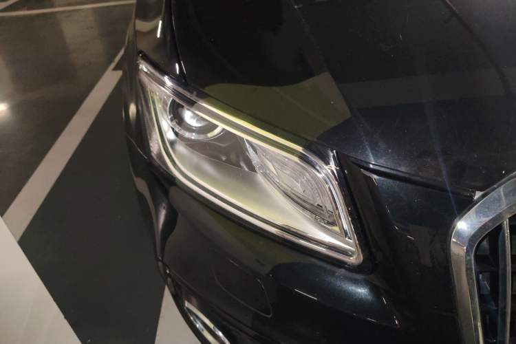 Used Audi Q5 2017 Plus 40 TFSI Ambition Model
