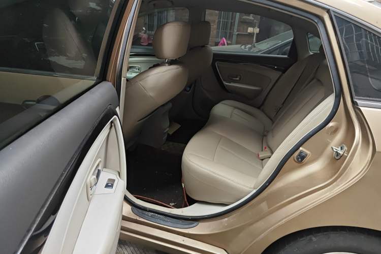 Used Dongfeng Aeolus A60 2016 1.6L Automatic Luxury Model