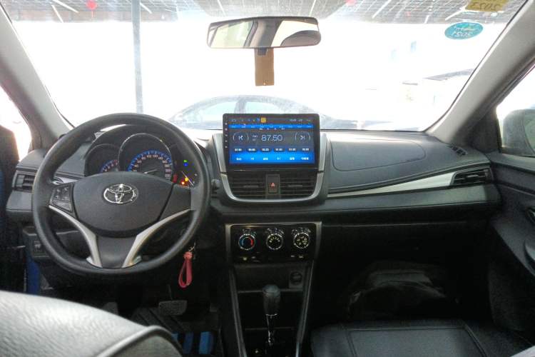 Used Toyota Vios FS 2017 1.5L CVT Trendy Edition Center Console