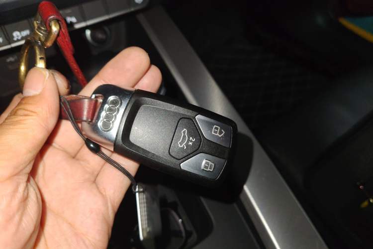 Used Audi A5 2021 Sportback 40 TFSI Stylish and Elegant Model Vehicle Key