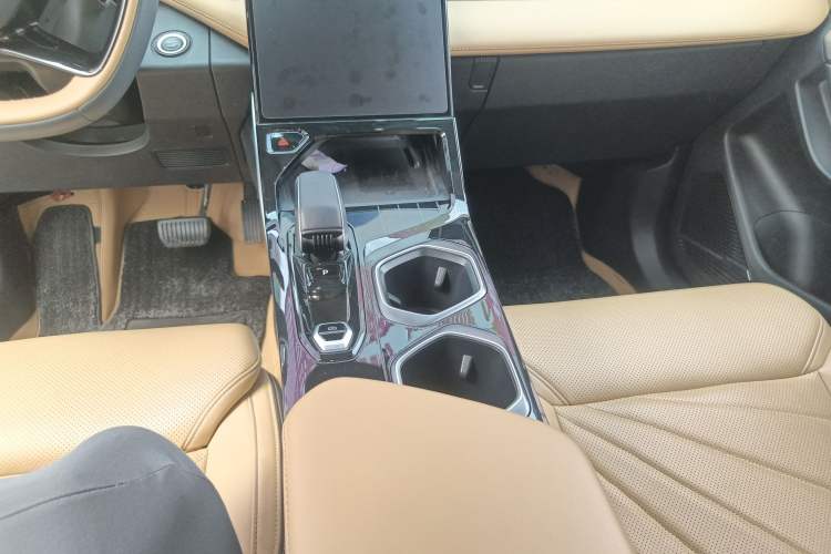 Used Geely Auto FX11 2023 2.0TD DCT Flagship Version