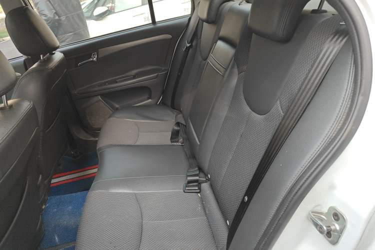 Used Roewe 350 2014 1.5L Manual Swift Edition
