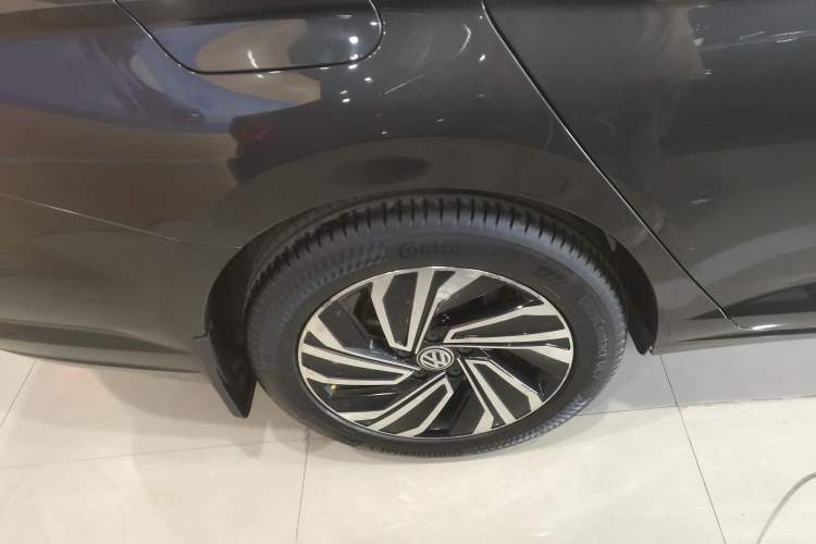 Used Volkswagen Sagitar 2019 280TSI DSG Luxury Version China VI Standard Exterior 5