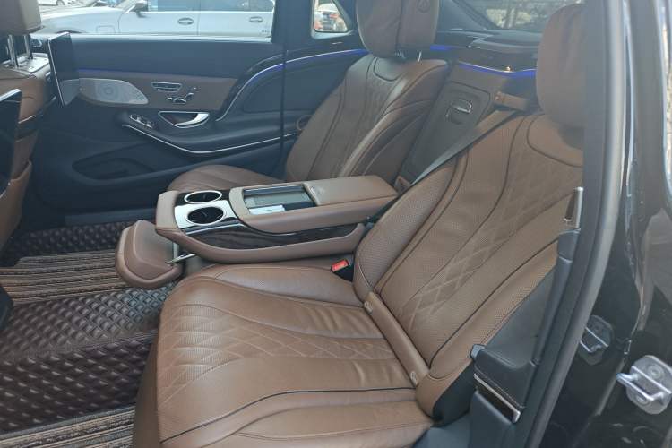 Used Mercedes-Benz Maybach S-Class 2019 S 450 4MATIC Left Rear Seat