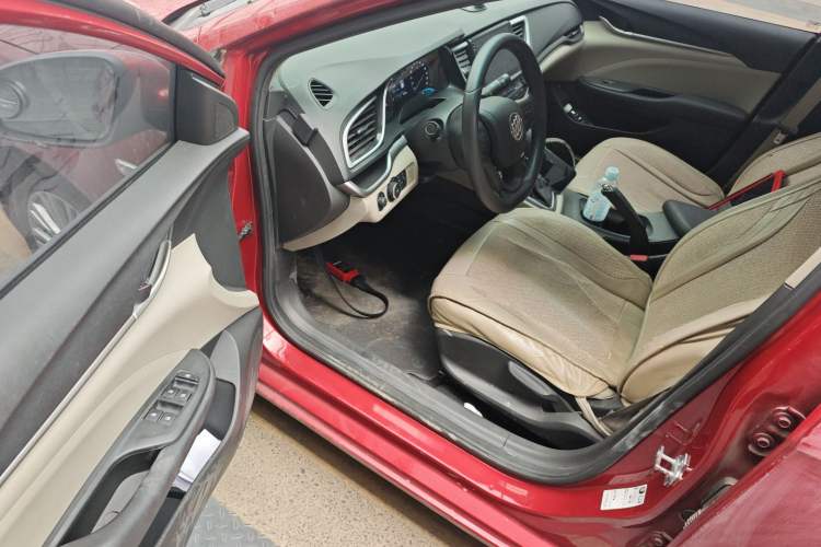 Used Buick GT 2016 15N Automatic Elite Edition Driver Seat