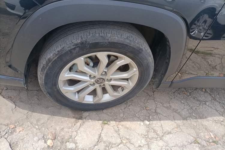 Used Toyota FRONTLANDER 2023 2.0L CVT Elite Edition Left Front Wheel Hub