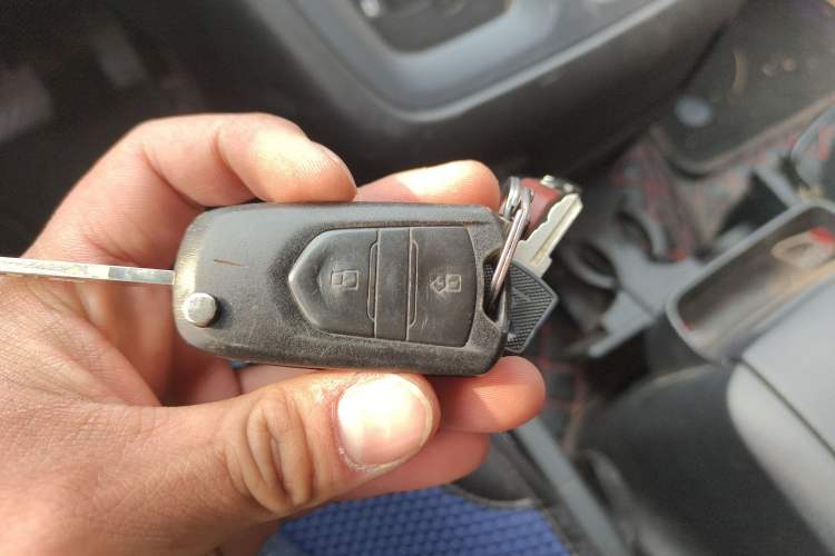 Used SAIC MAXUS G10 2016 2.0T Automatic Elite Edition
