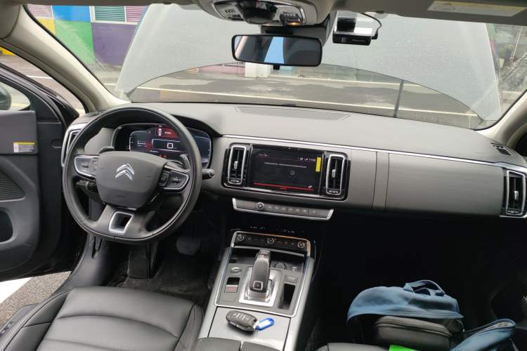 Used Citroen C6 2022 400THP Co-Creation Edition