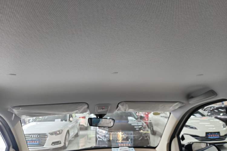 Used Wuling Hongguang MINIEV 2025 Four-Door Version Advanced Edition
