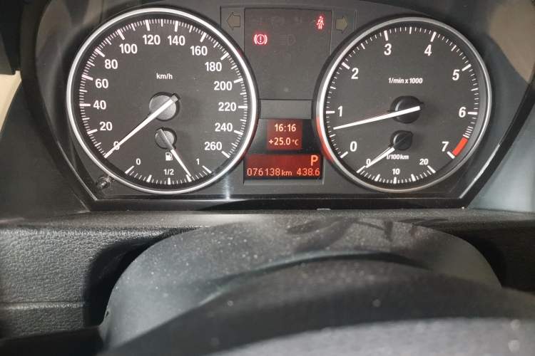 Used BMW X1 2014 sDrive18i Leading Model