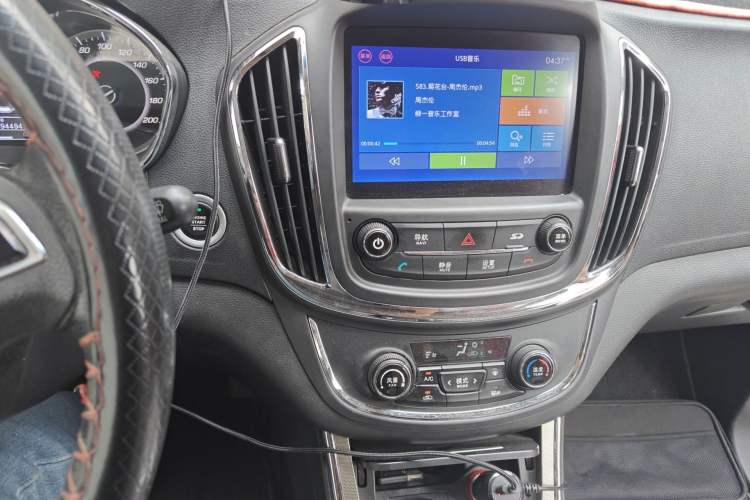 Used Baojun 560 2016 1.8L iAMT Luxury Model
