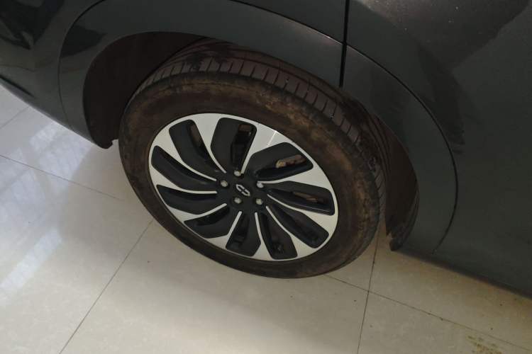 Used Hima AITO M7 2022 1.5T Rear-Drive Comfort Edition Exterior 2