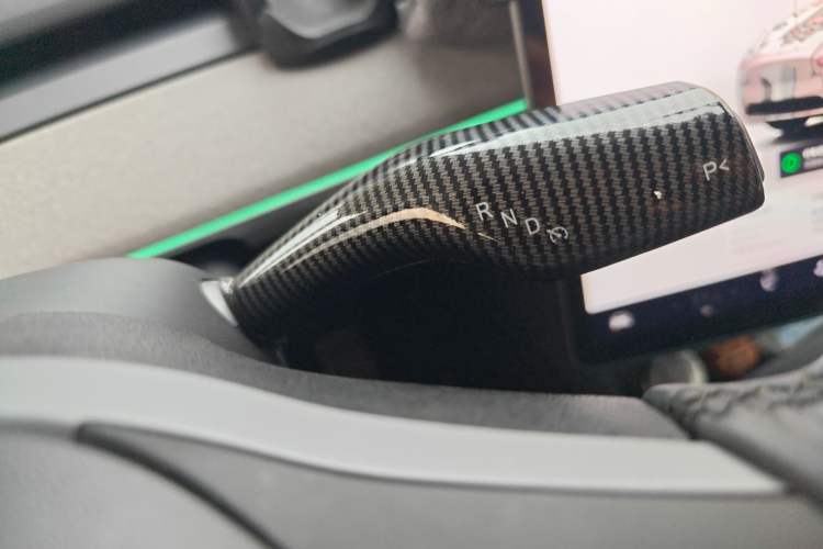 Used Tesla Model Y 2023 Rear-Wheel-Drive Version
