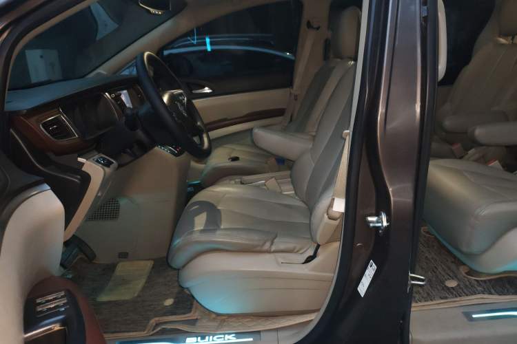 Used Buick GL8 2014 3.0L XT Luxury Business Flagship Edition
