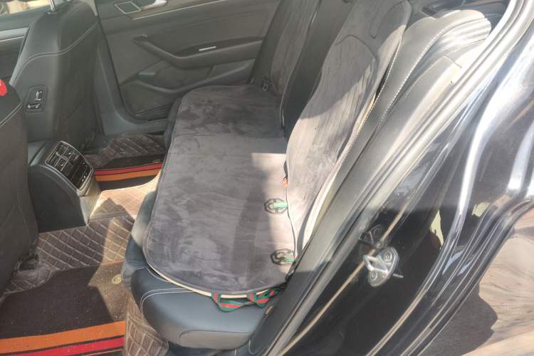 Used Volkswagen Magotan 2020 330TSI DSG Luxury Edition Left Rear Seat