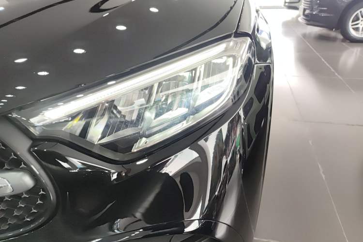 Used Mercedes-Benz GLC 2024 GLC 260 L 4MATIC Luxury Model 5 Seats