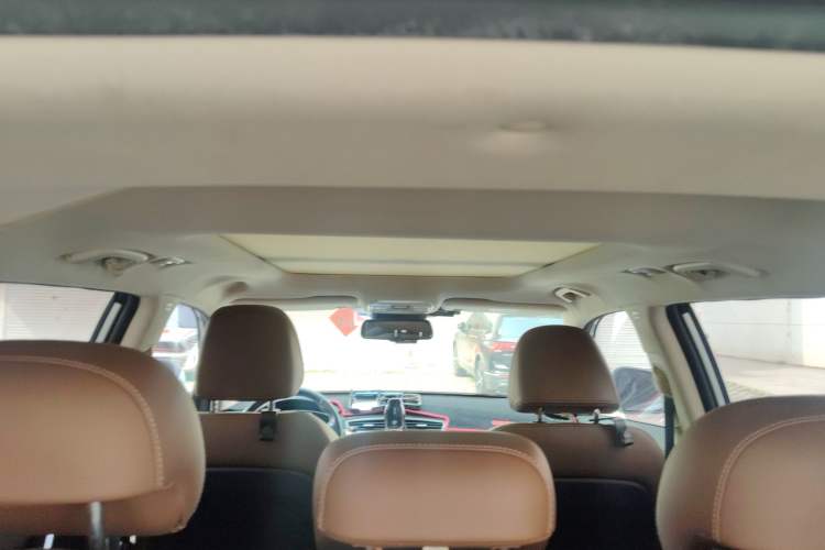 Used Geely Auto Emgrand X7 Sport 2016 1.8TD Automatic ZhiZun Version