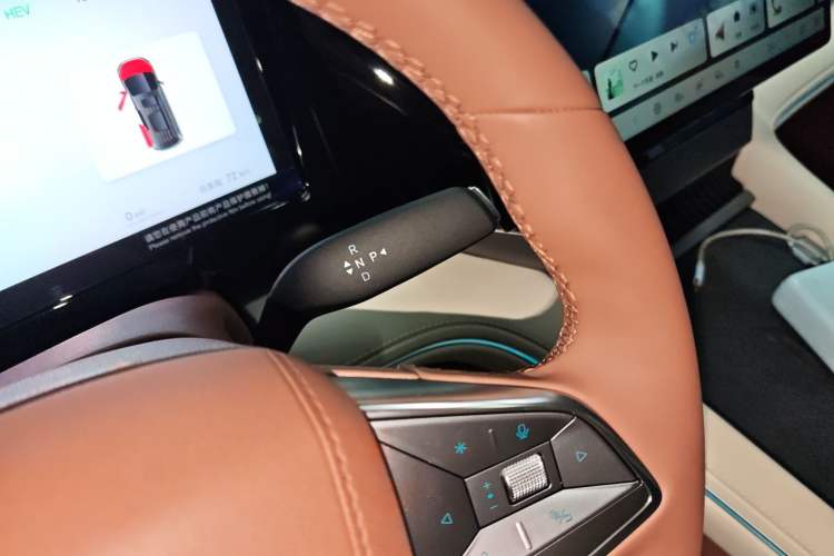 Used BYD Xia 2025 DM-i 1.5T 100km Leading Model