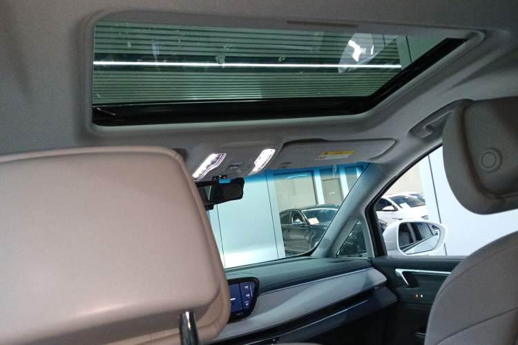 Used Buick GL8 2025 Lu Zun Smart Enjoyment Edition Headliner