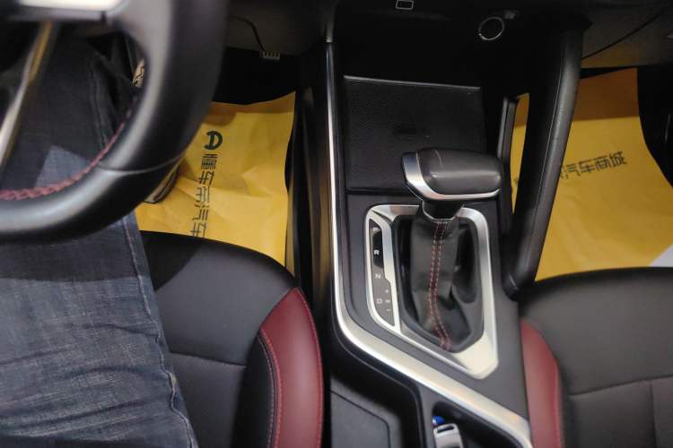 Used Geely Auto Vision X3 2021 PRO 1.5L CVT Deluxe Model Gear Lever