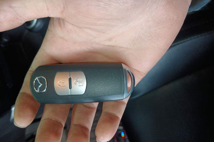 Used Mazda CX-5 2013 2.0L Automatic Two-Wheel Drive Comfort Version Vehicle Key