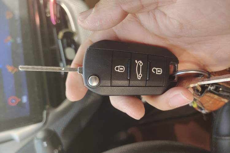 Used Peugeot 2008 2014 1.6L Automatic Trend Edition Vehicle Key