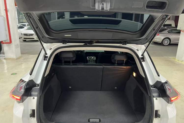 Used NETA U 2023 NETA U-Ⅱ Challenge Edition 500 U Show – Lithium Iron Phosphate